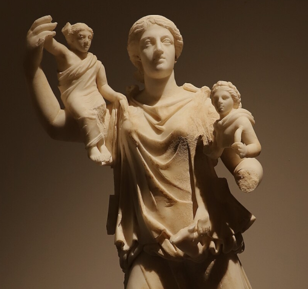 Detail of Roman statue of Leto fleeing with Artemis and Apollo, c. 350-400 CE.